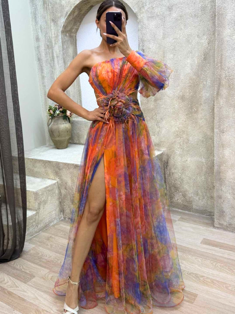 קיילה | שמלה ארוכה עם פרחים אסימטרית