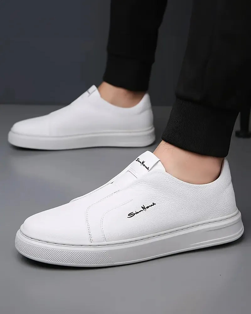 סניקרס עור סם נובה