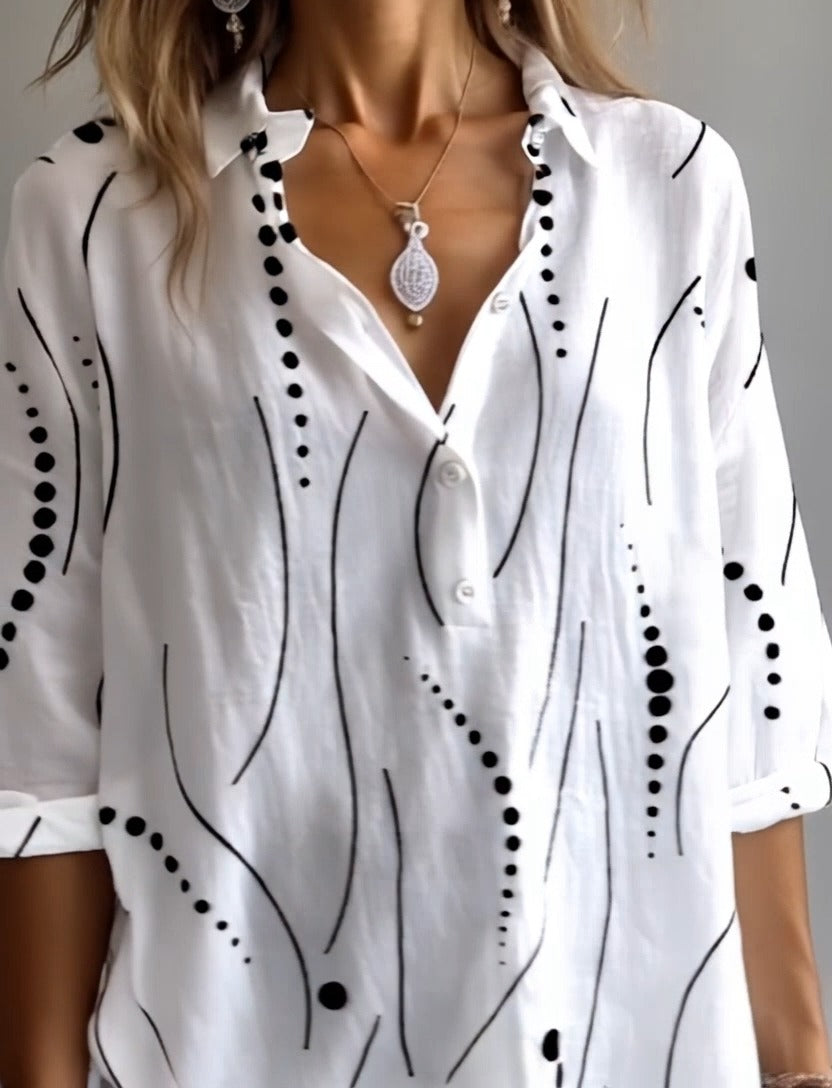 חולצת בסיס לבנה עם שרוולים ארוכים