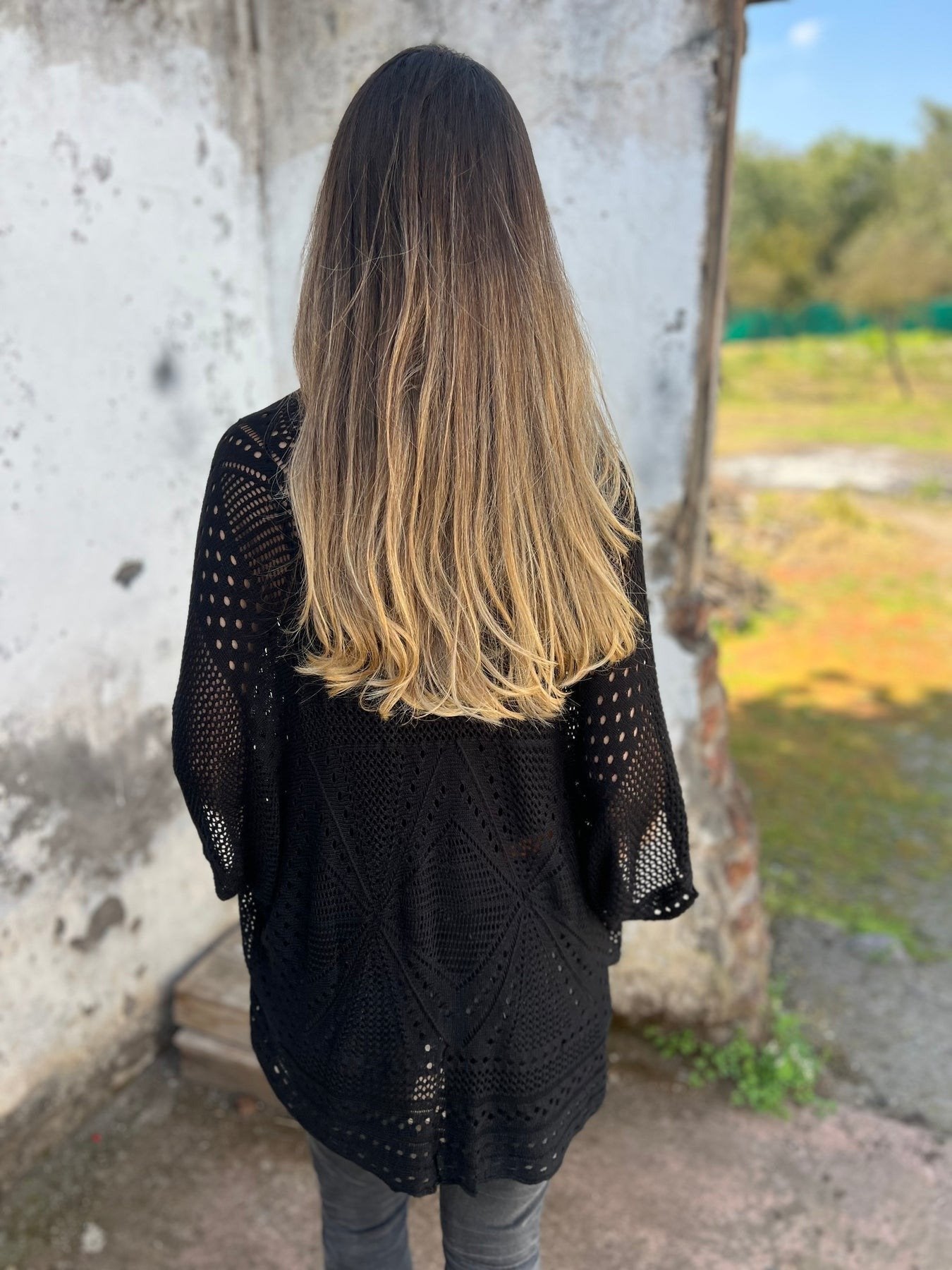 אסנת | סוודר קליל עם טוויסט מיוחד