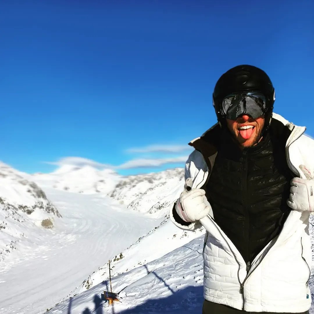 שחר | ווסט מחומם