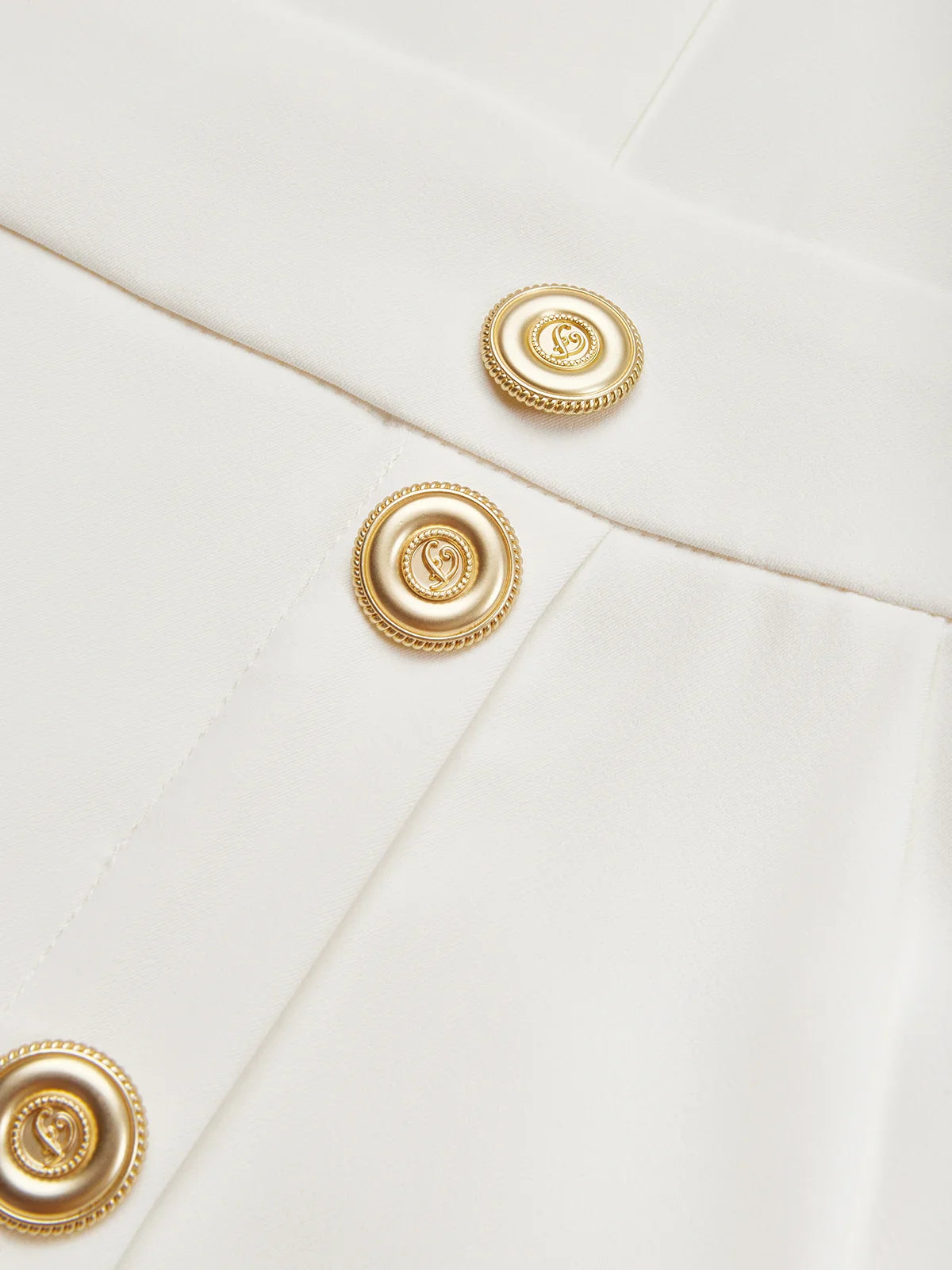 מיריל - שמלות מידי חד צבעונית עם חיתוך בכפתורים ופתח עגלגל