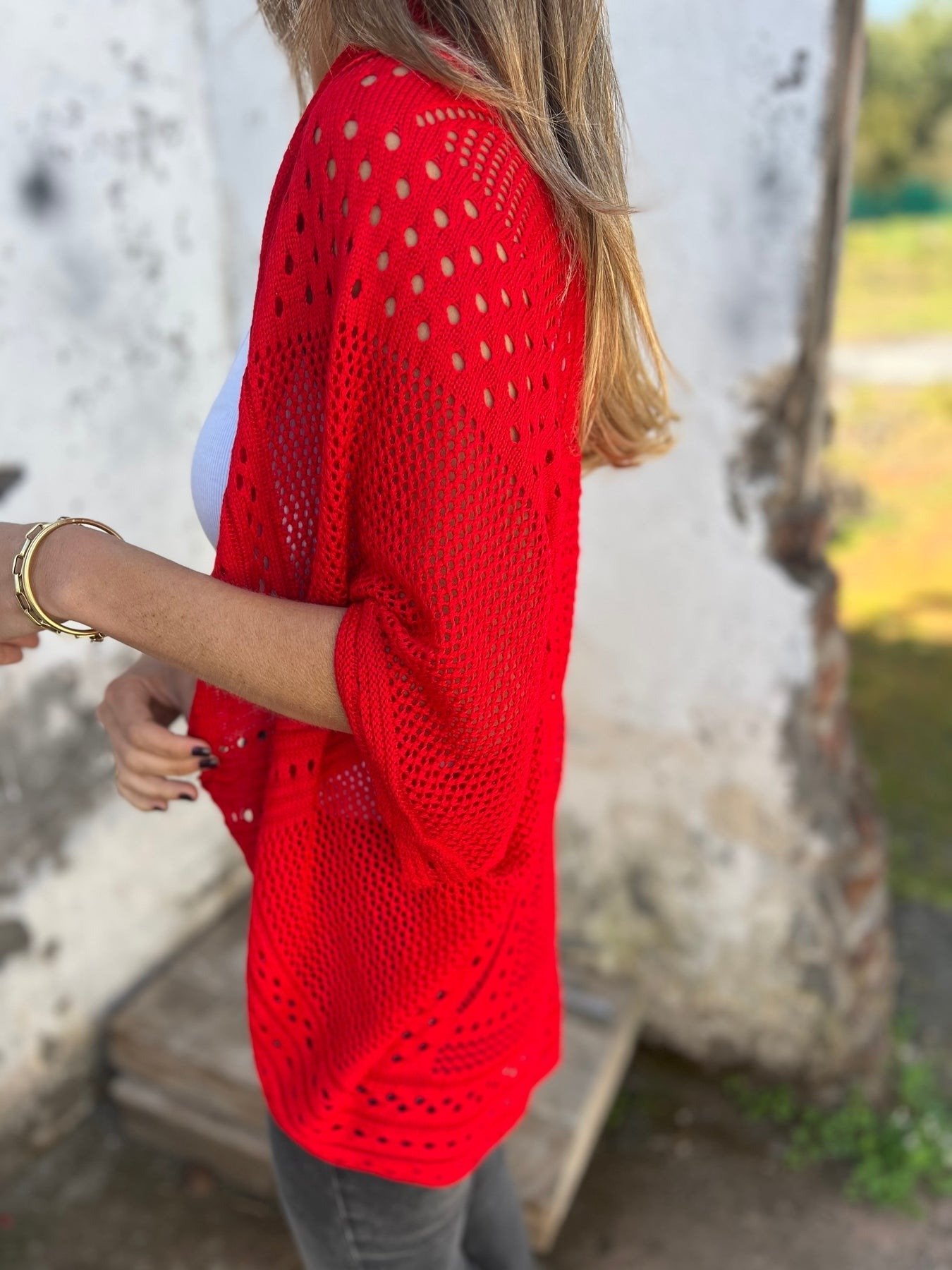 אסנת | סוודר קליל עם טוויסט מיוחד