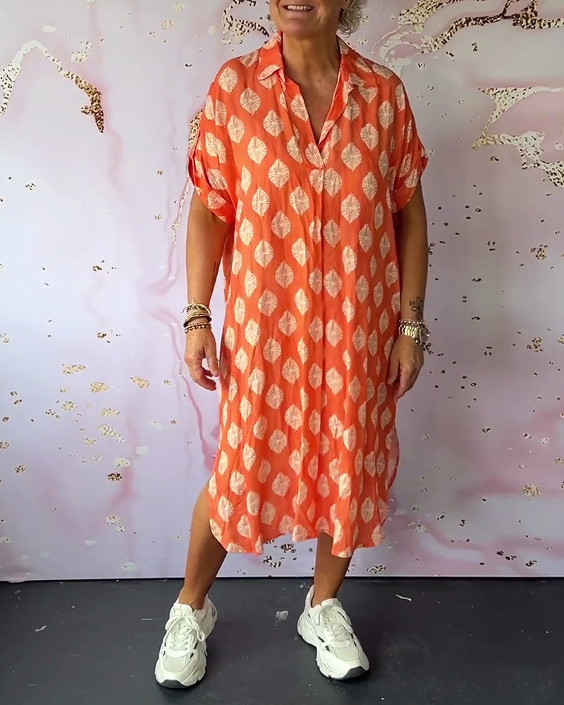 ליאורה | שמלת אביב רחבה עם צווארון רוורס ושרוולים קצרים