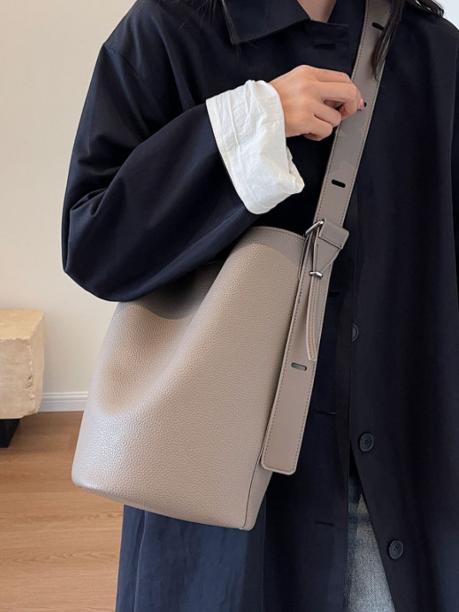 סול | תיק דלי קלאסי