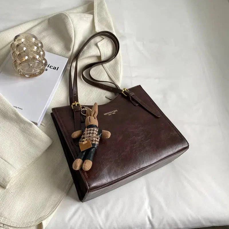 לינה | תיק טבעוני אופנתי עם קמע ארנב מתנה