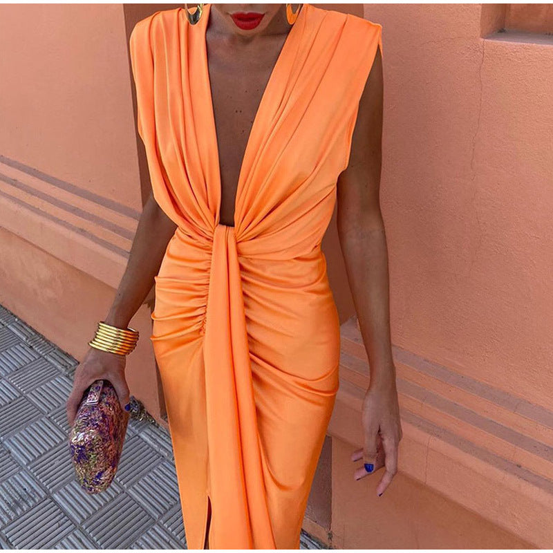 לונה | שמלת ערב עם מחשוף עמוק