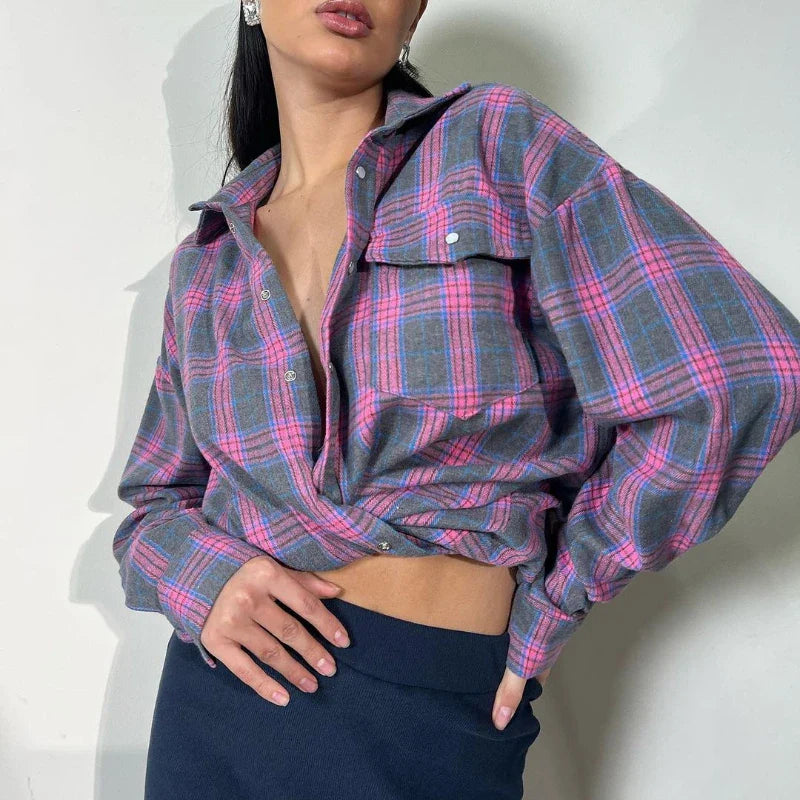 עלמה | חולצת פלאיד וינטג' עם כיסים וצווארון מפונפן