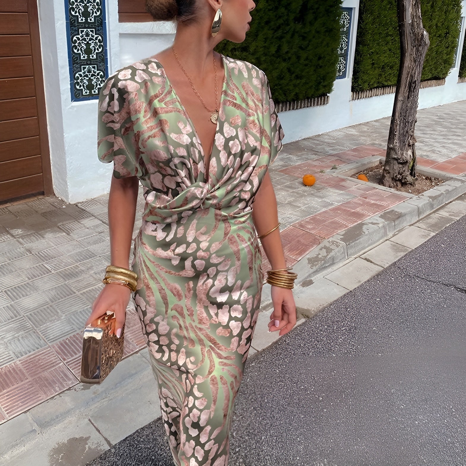 מתילדה | שמלה ארוכה עם צווארון V מסובב