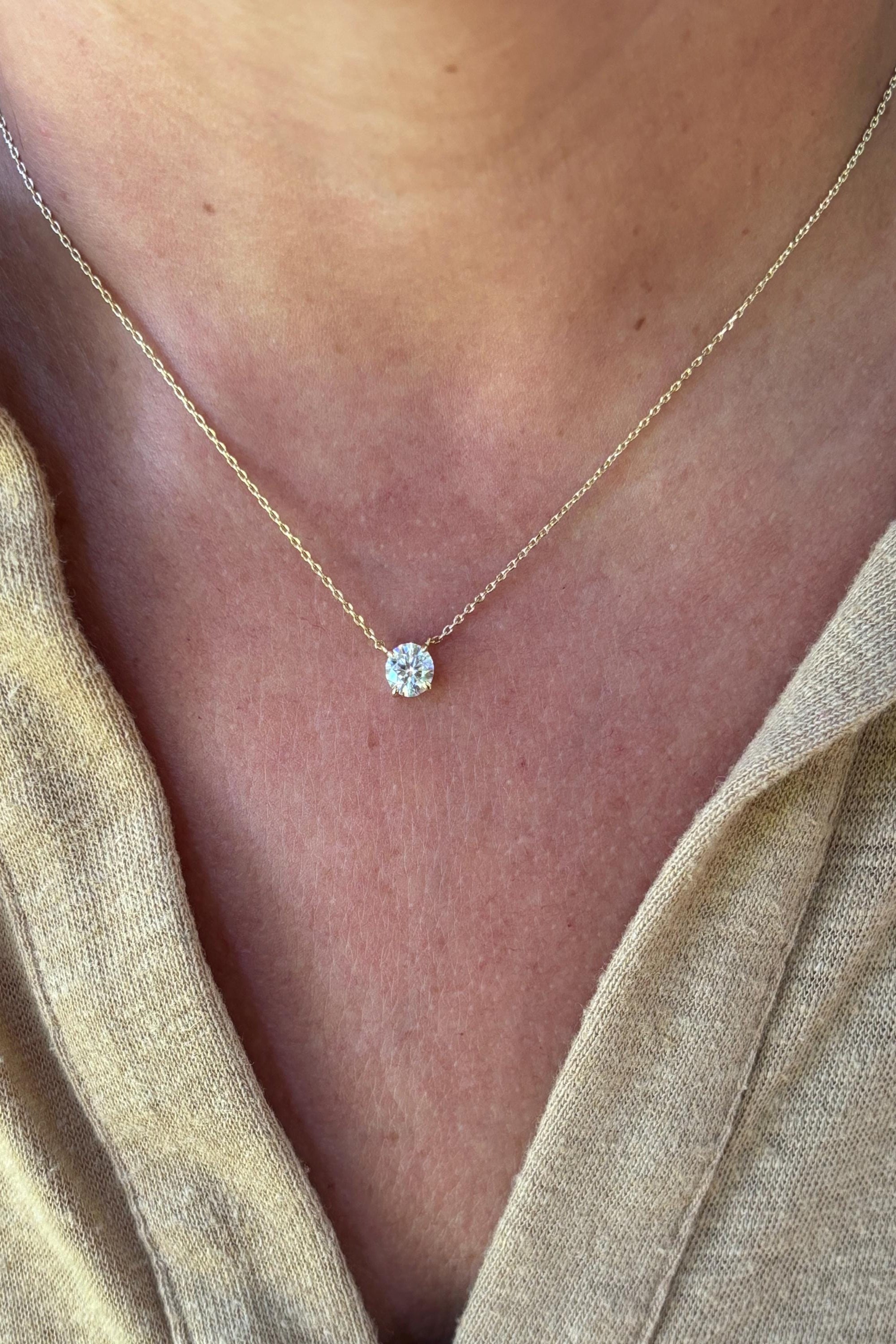 שיר | שרשרת מוסונייט קלאסית ונוצצת